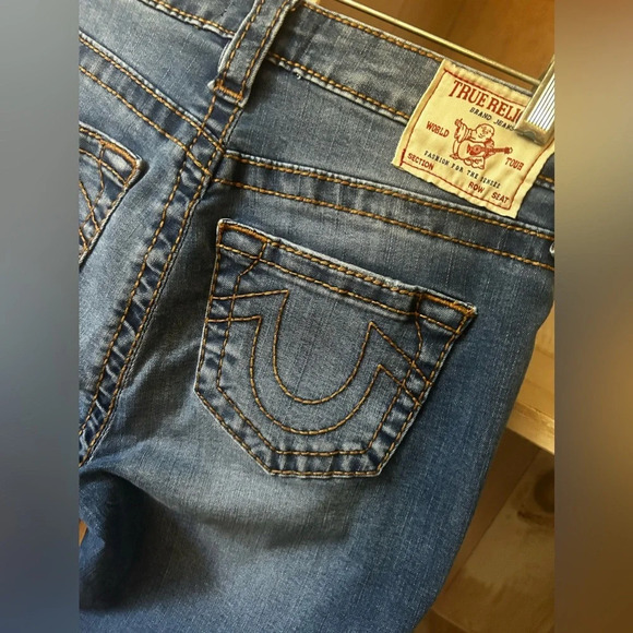 True Religion Mid Rise Jennie Curvy Skinny - Picture 5 of 10